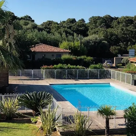 Jolie Dans Calme Avec Piscine A 500 Metres A Pied Des Superbes Plages De Pinarello 別荘 *